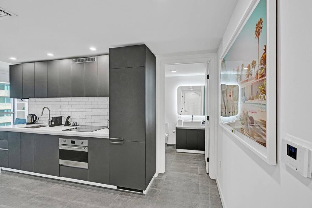 Miami High Town View 1610 Apartment Exterior photo